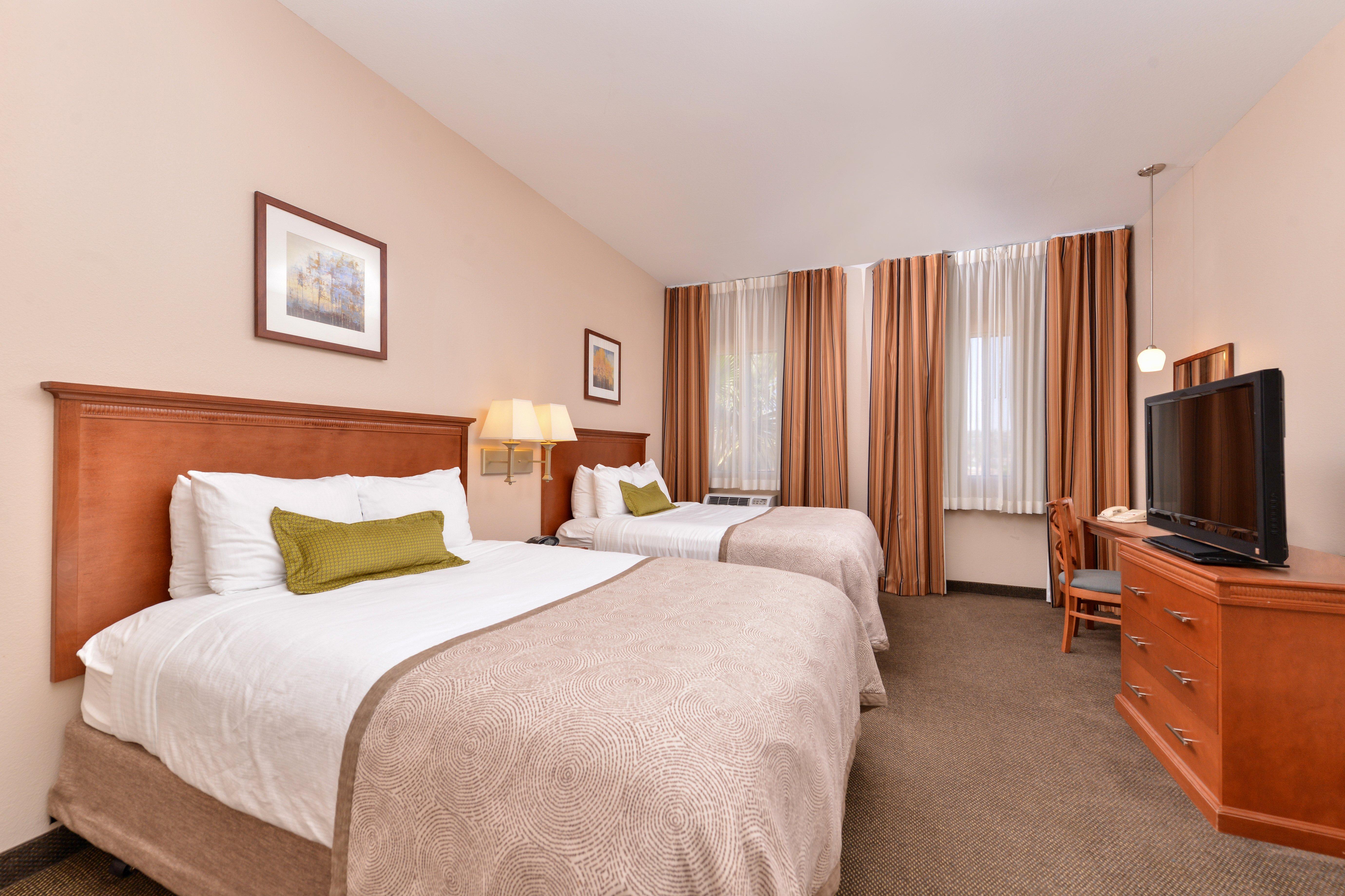 Candlewood Suites San Diego By Ihg Bagian luar foto