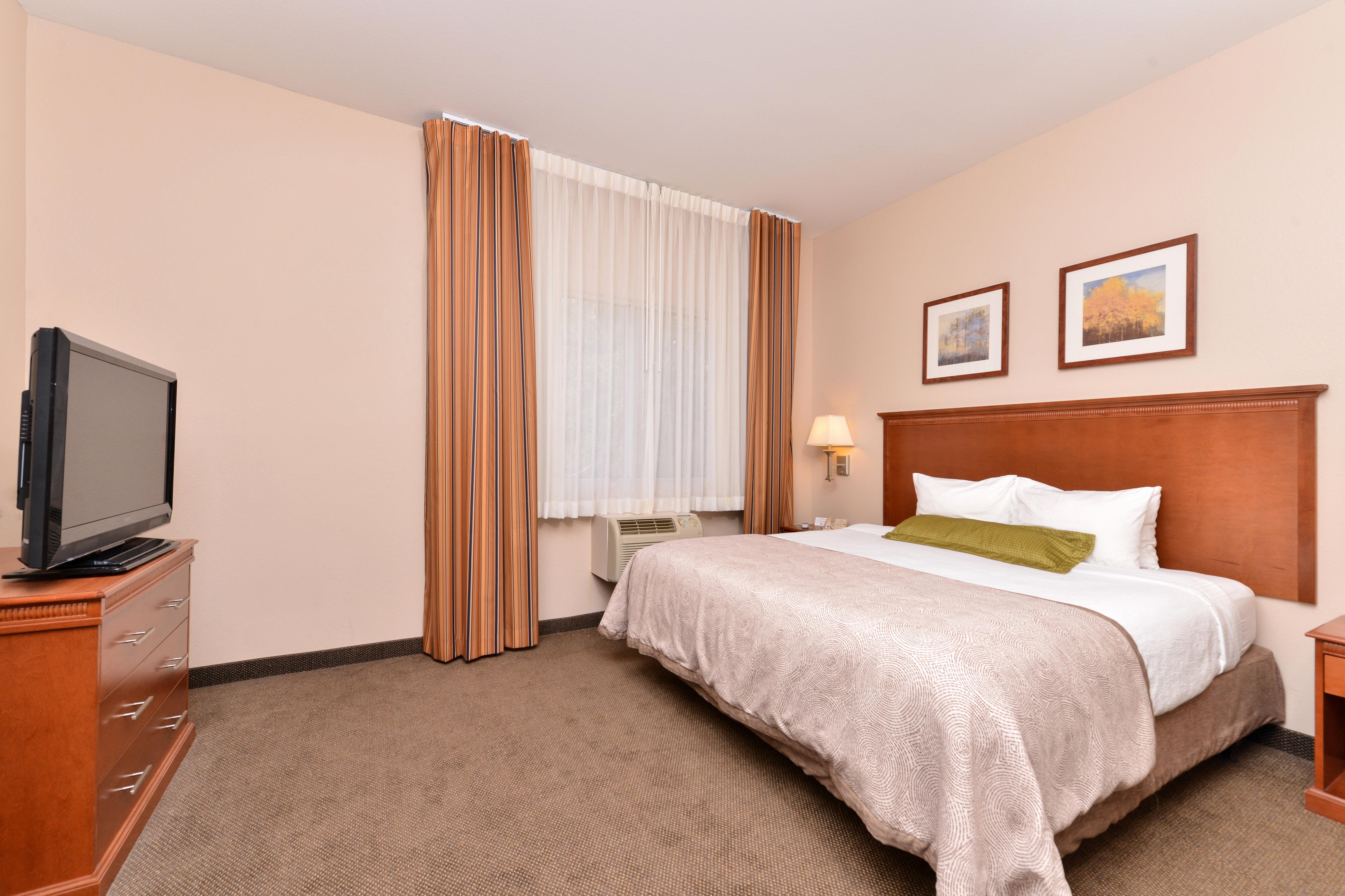 Candlewood Suites San Diego By Ihg Bagian luar foto