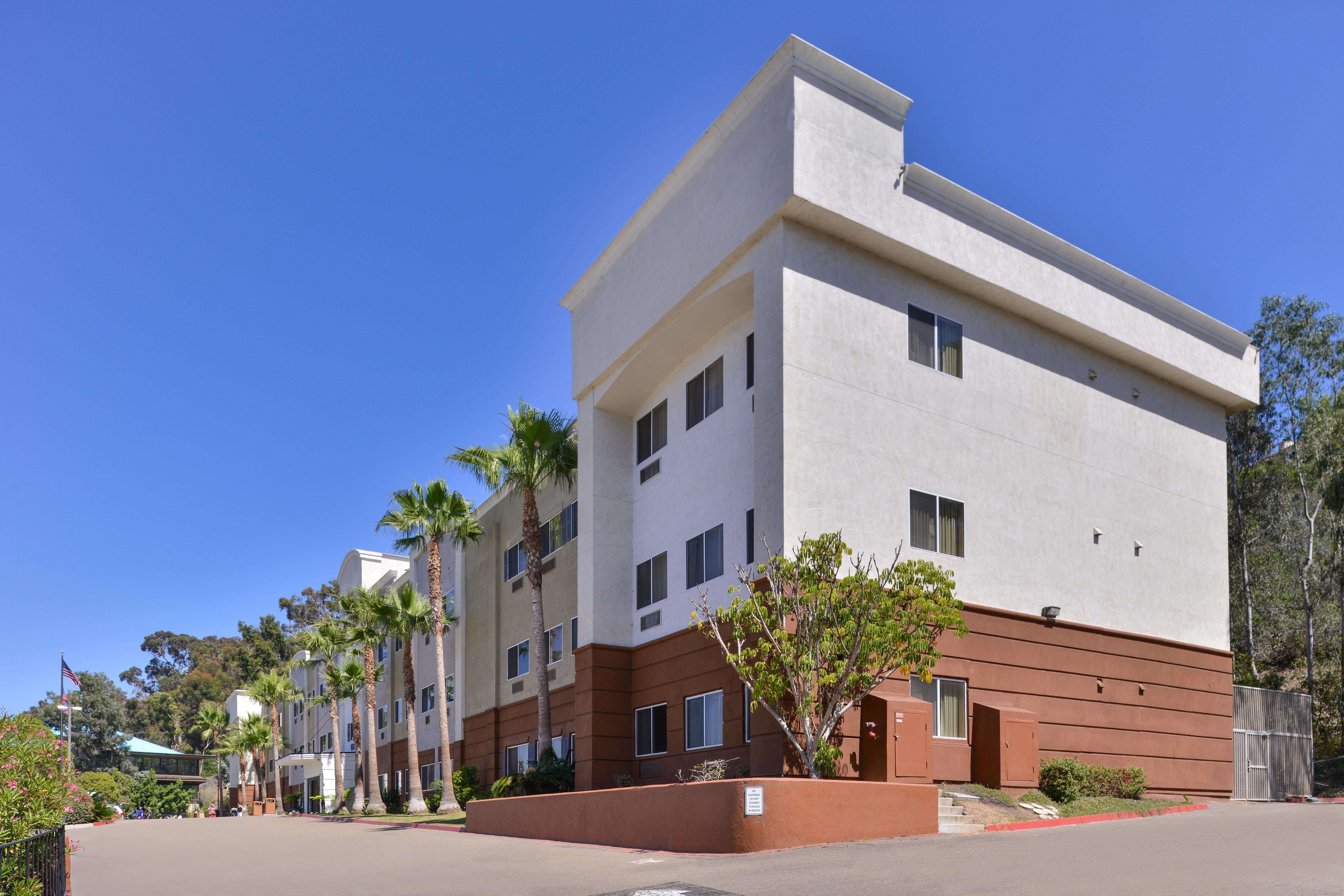 Candlewood Suites San Diego By Ihg Bagian luar foto