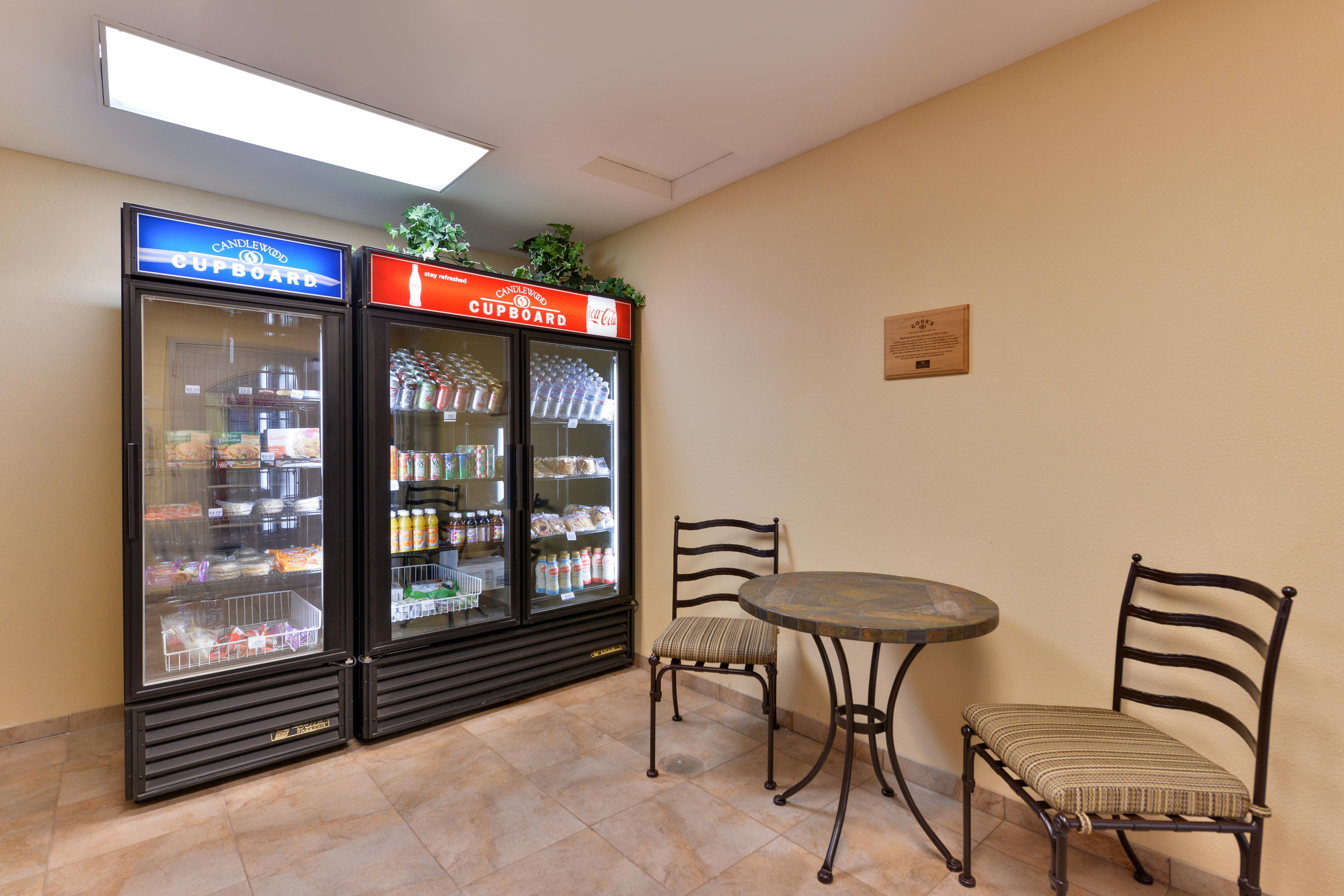 Candlewood Suites San Diego By Ihg Bagian luar foto