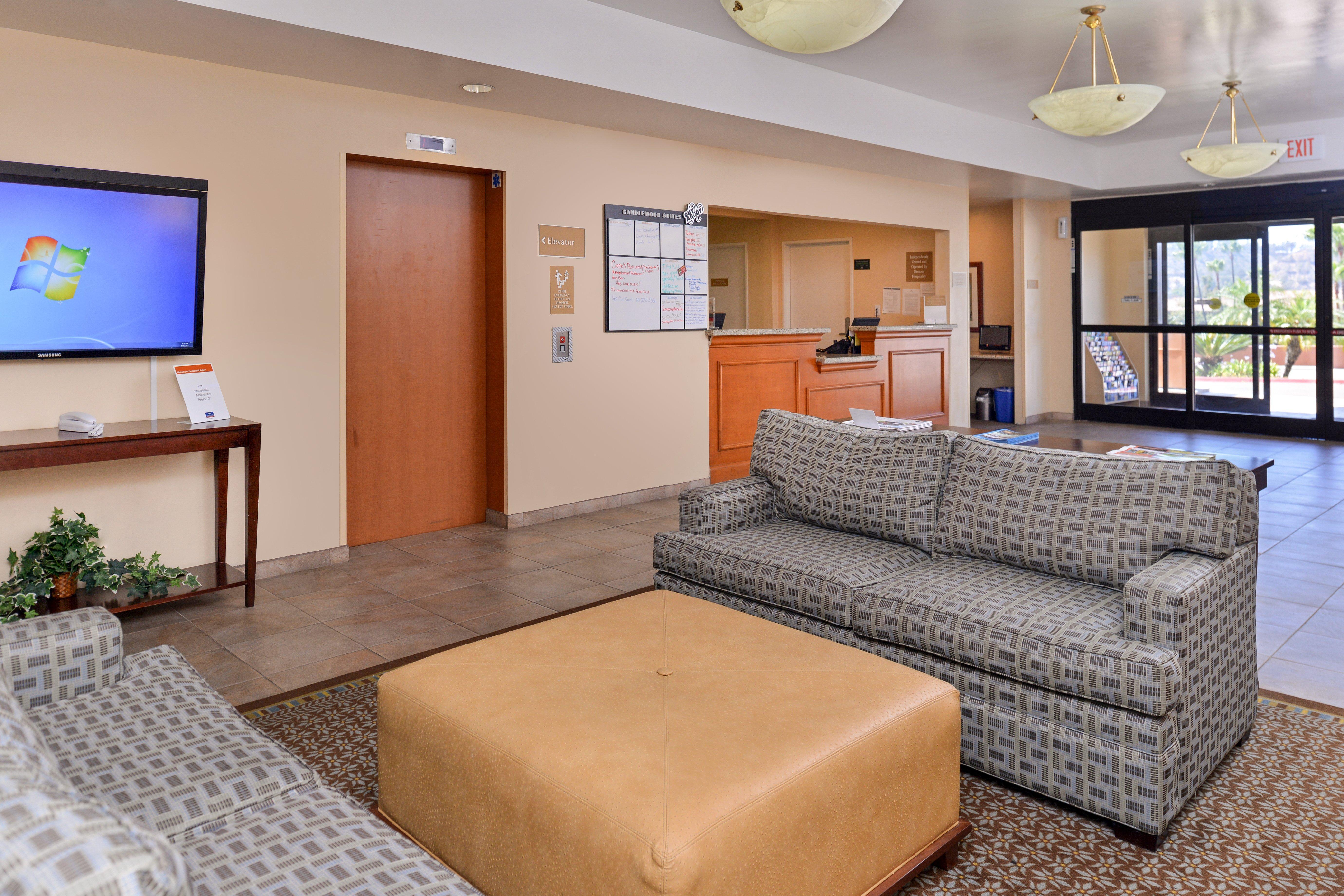Candlewood Suites San Diego By Ihg Bagian luar foto