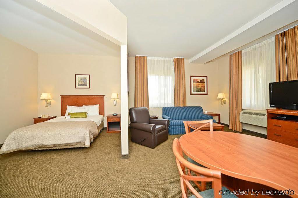 Candlewood Suites San Diego By Ihg Bagian luar foto